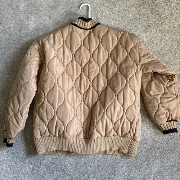 Commense Women’s Tan Quilted Cardigan Sweater Size Medium - Picture 2 of 2